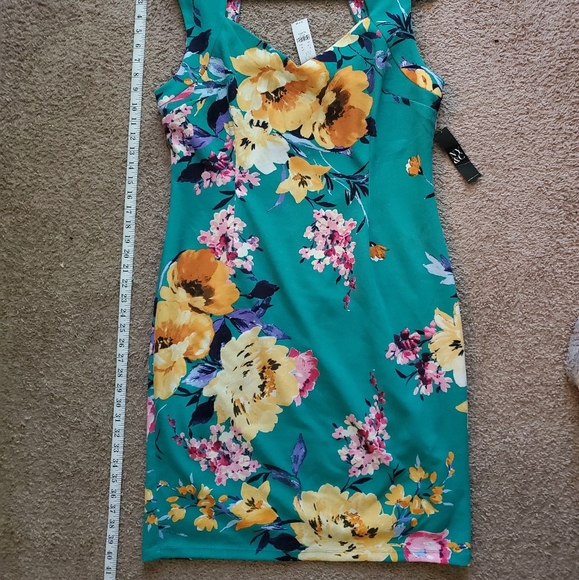 Floral Print Dress - Picture 4 of 5